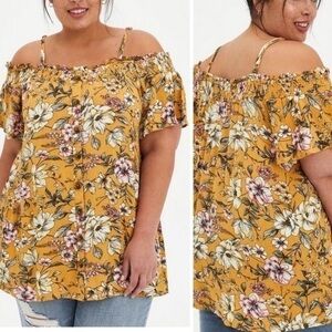 NWT Torrid size 2 yellow floral smocked cold shoulder top